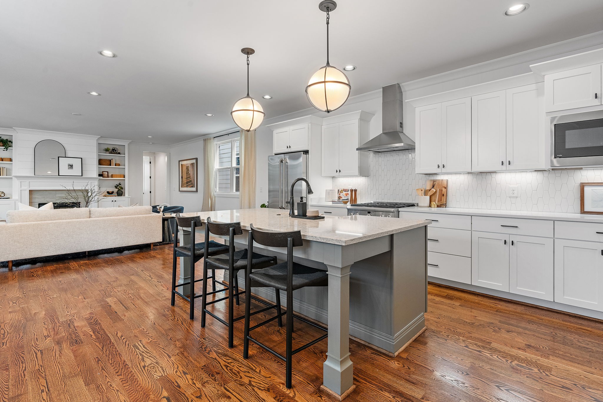 4114 Oriole Pl