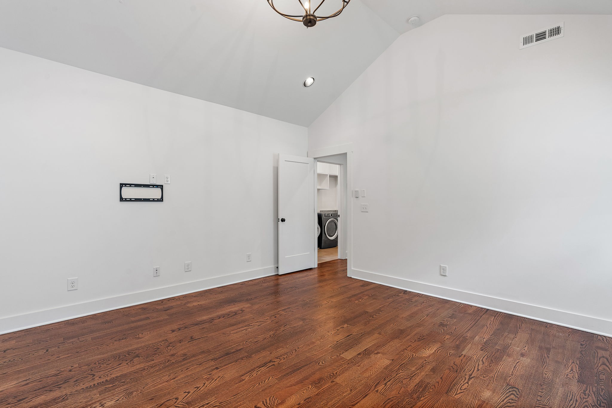 4114 Oriole Pl