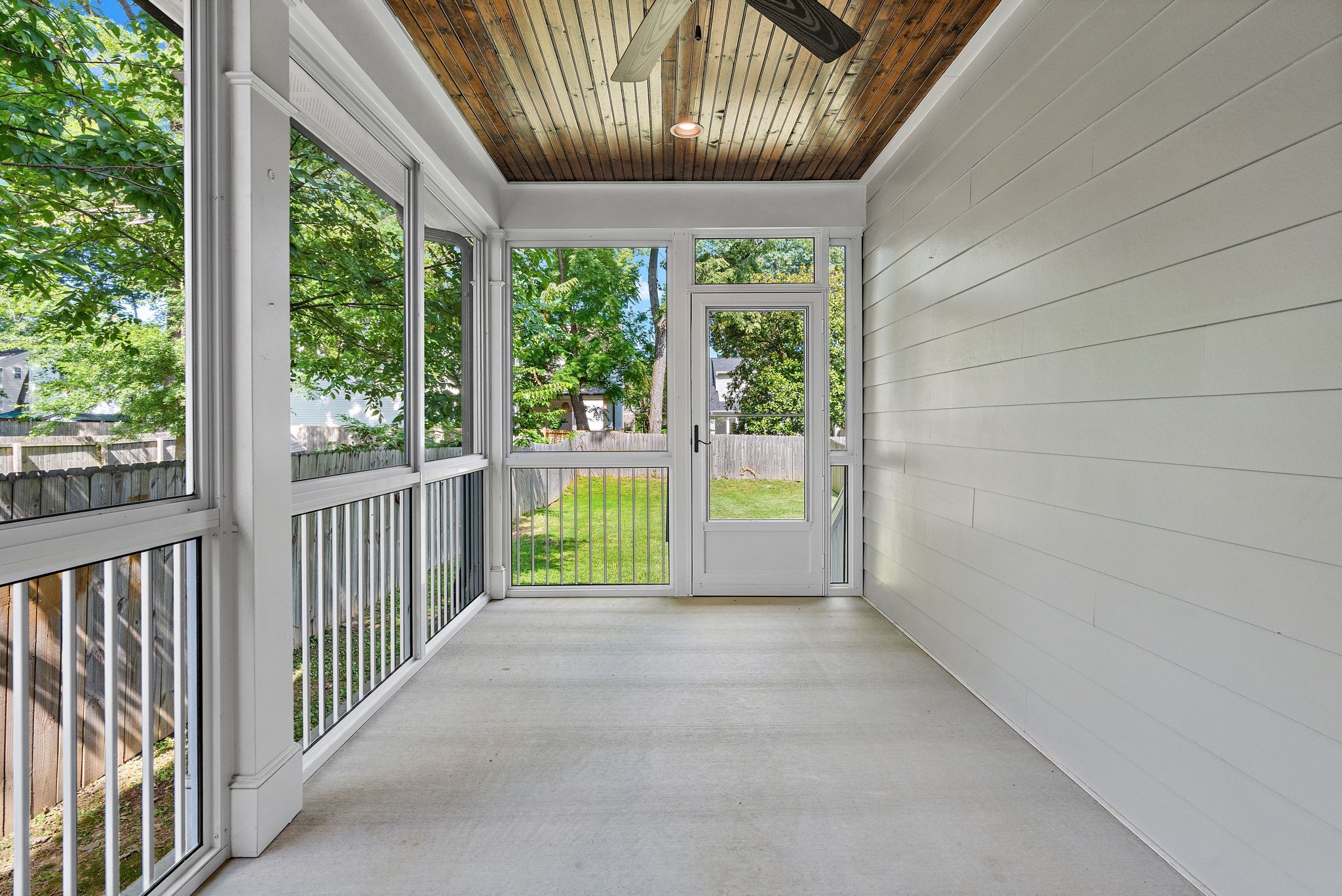 4114 Oriole Pl