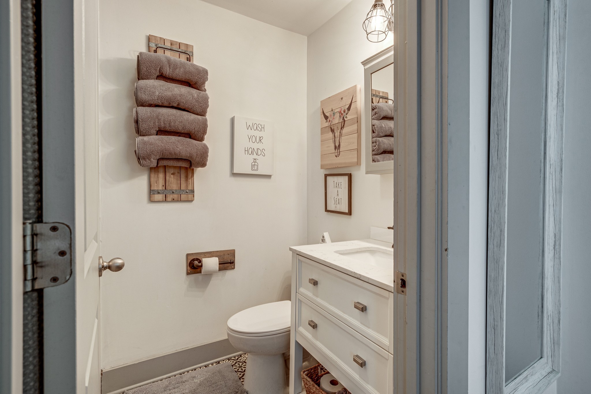 818 Fatherland St Unit: 5