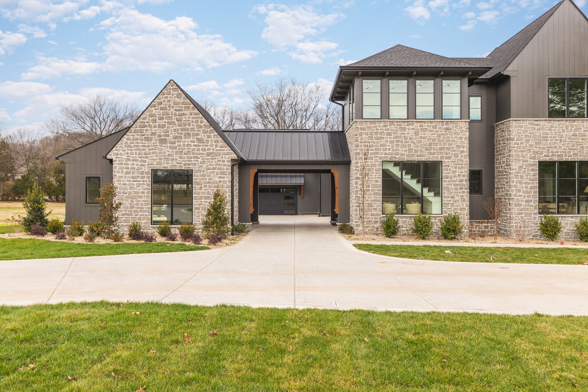 601 Granny White Pike