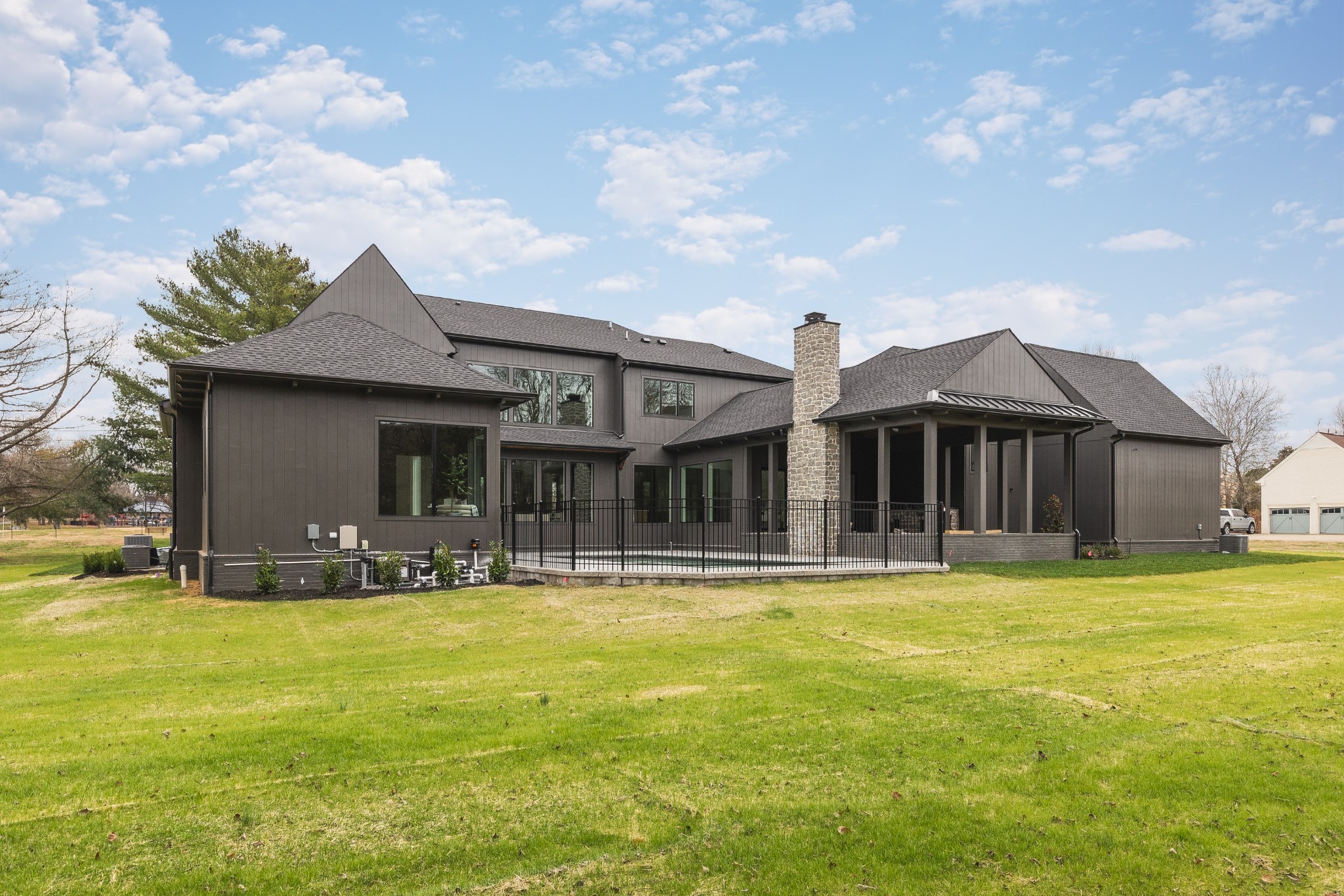 601 Granny White Pike