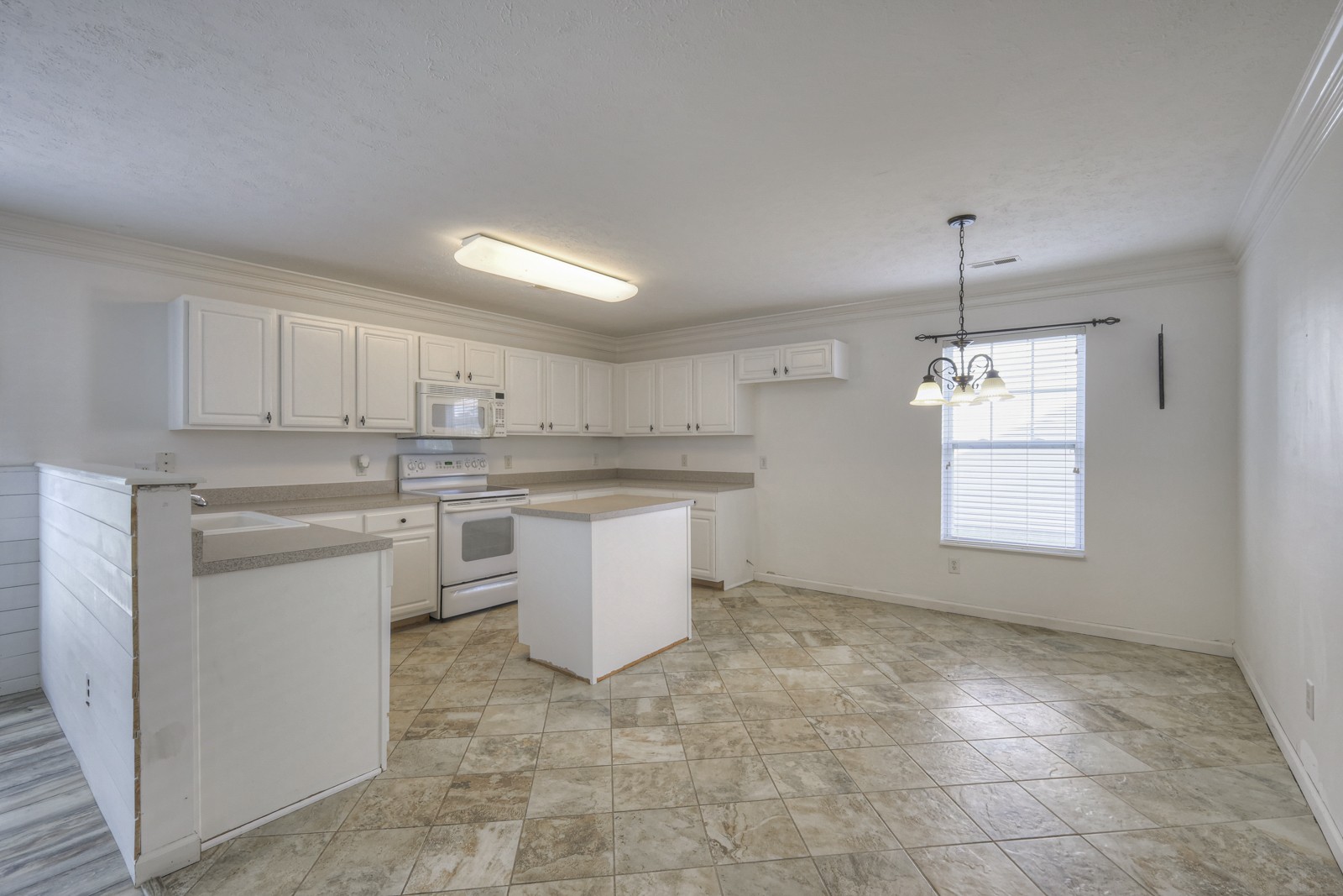 3469 Chandler Cove Way