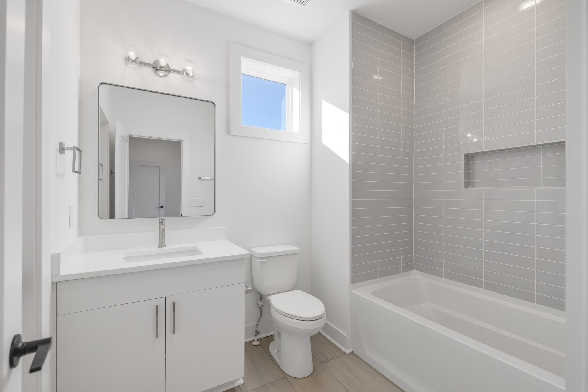 1015 Alice Street Unit: B