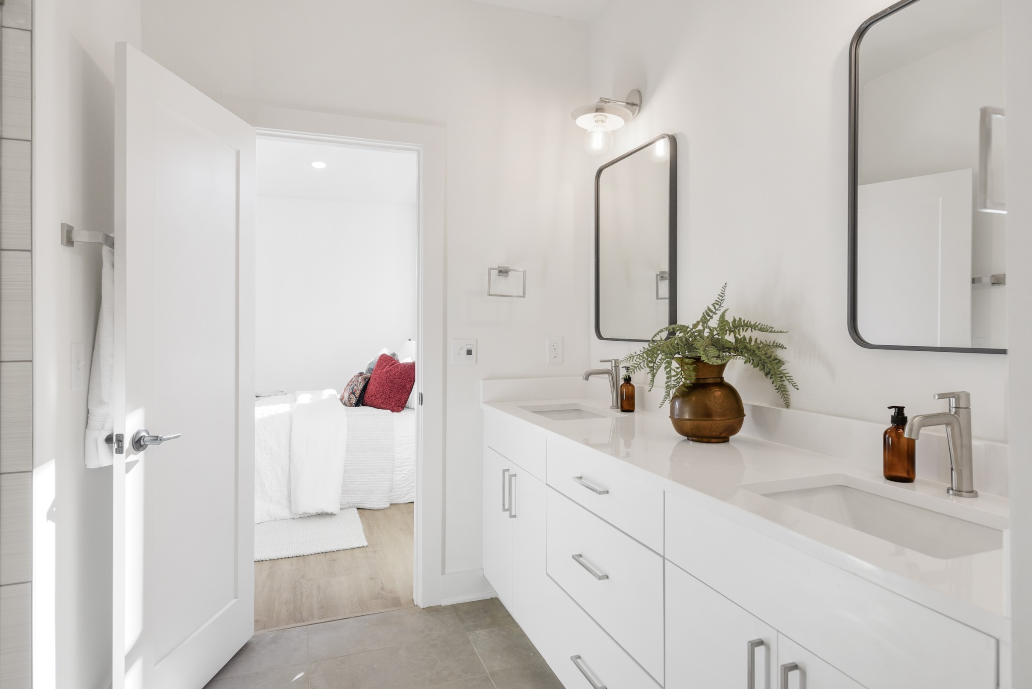 1015 Alice Street Unit: B