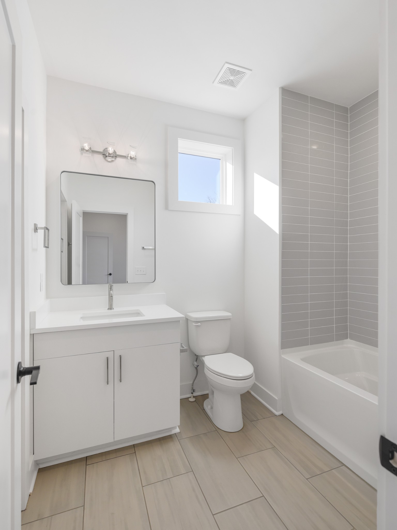 1015 Alice Street Unit: B