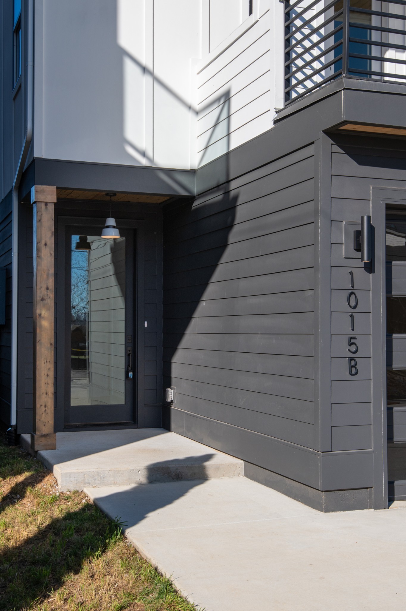 1015 Alice Street Unit: B
