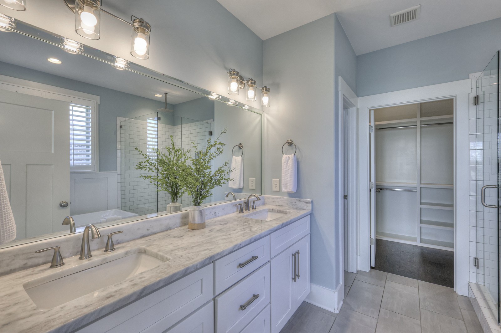 125 Paddock Place Dr