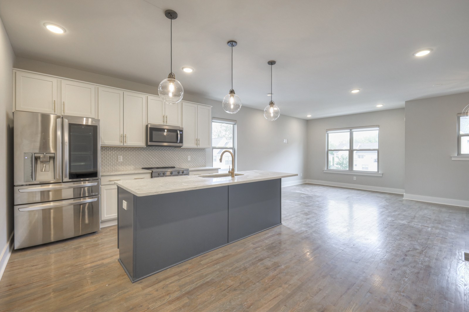 200 Thompson Park Dr