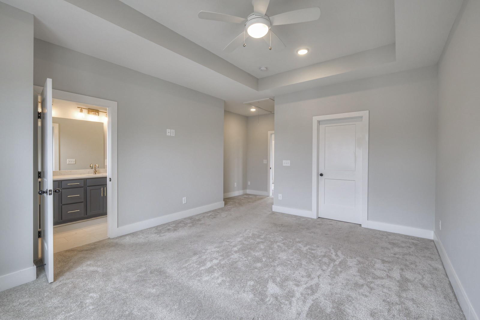 200 Thompson Park Dr