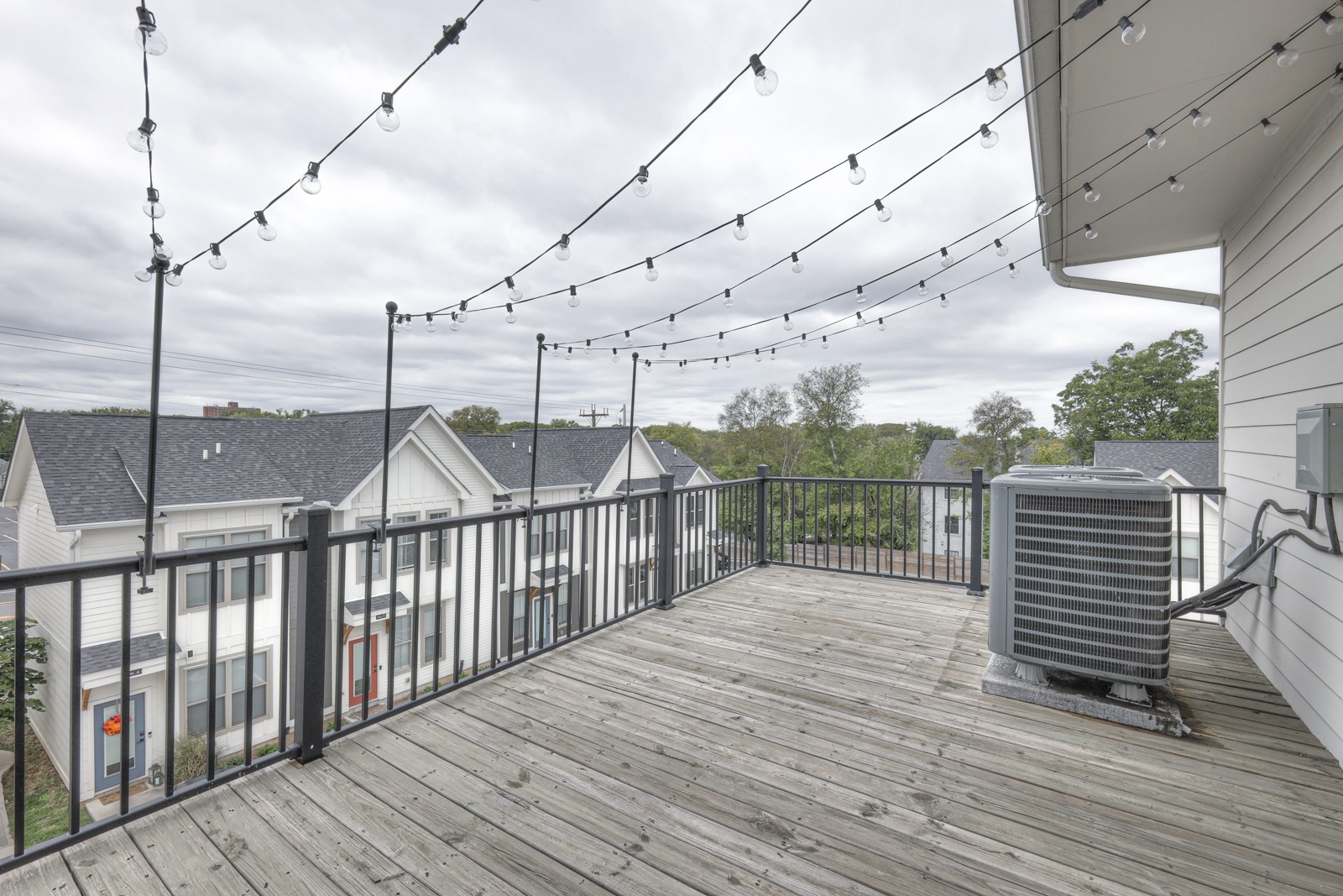 200 Thompson Park Dr