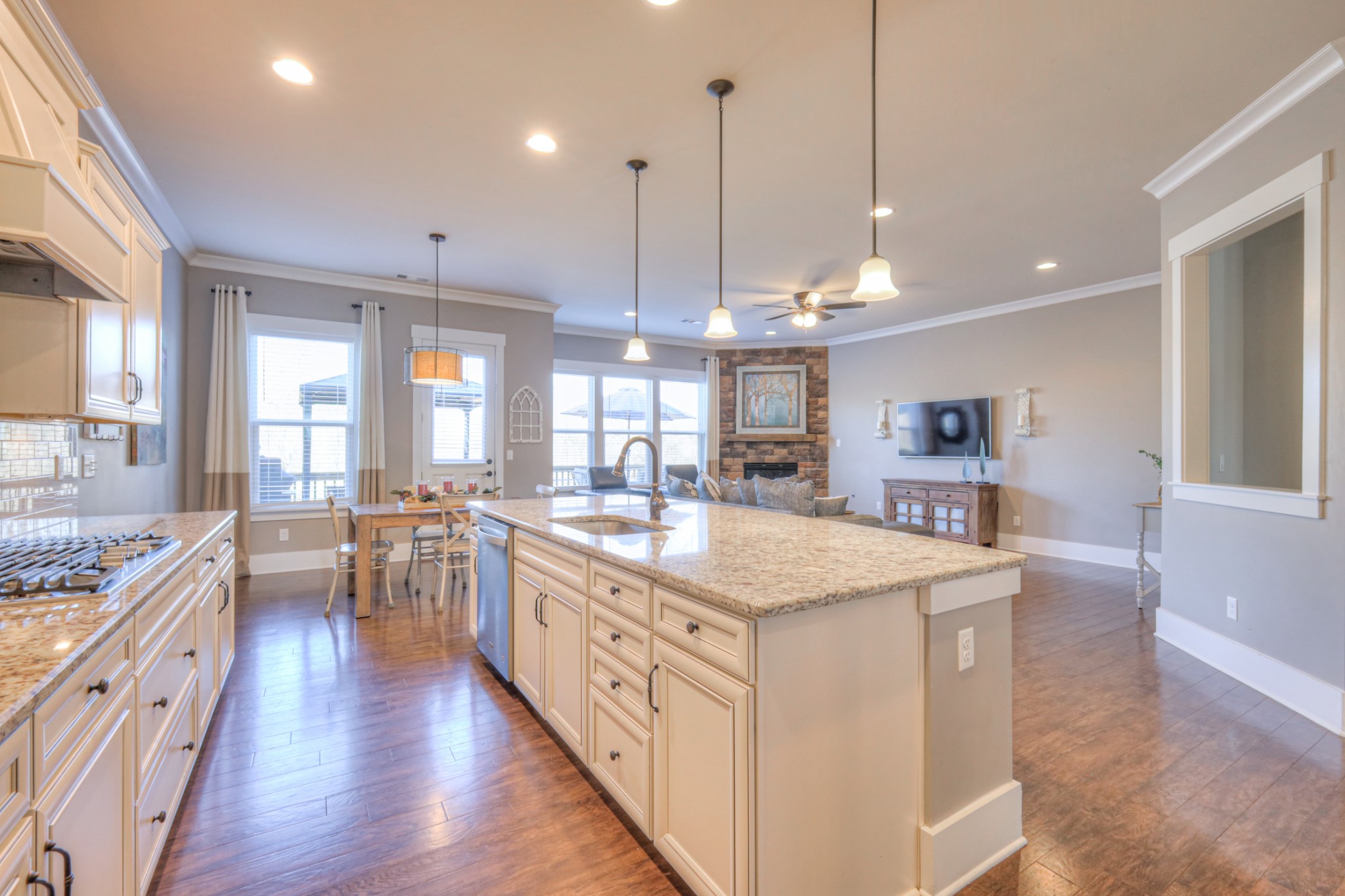 1086 Amelia Park Dr