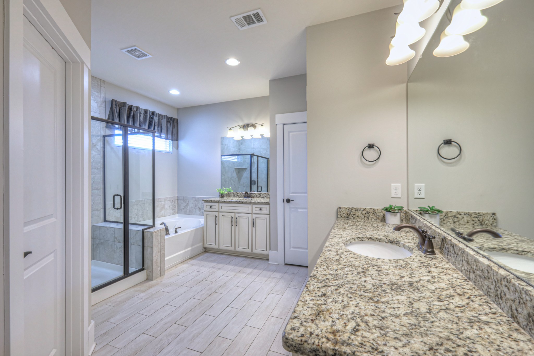1086 Amelia Park Dr