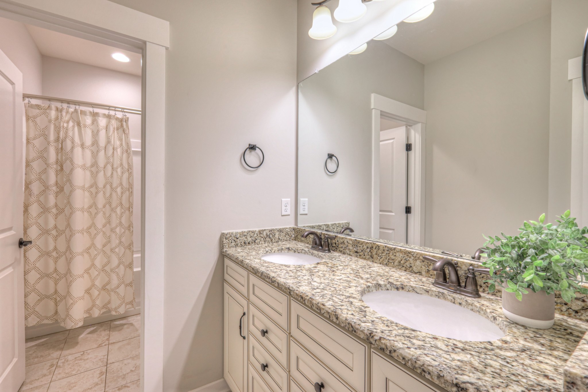 1086 Amelia Park Dr