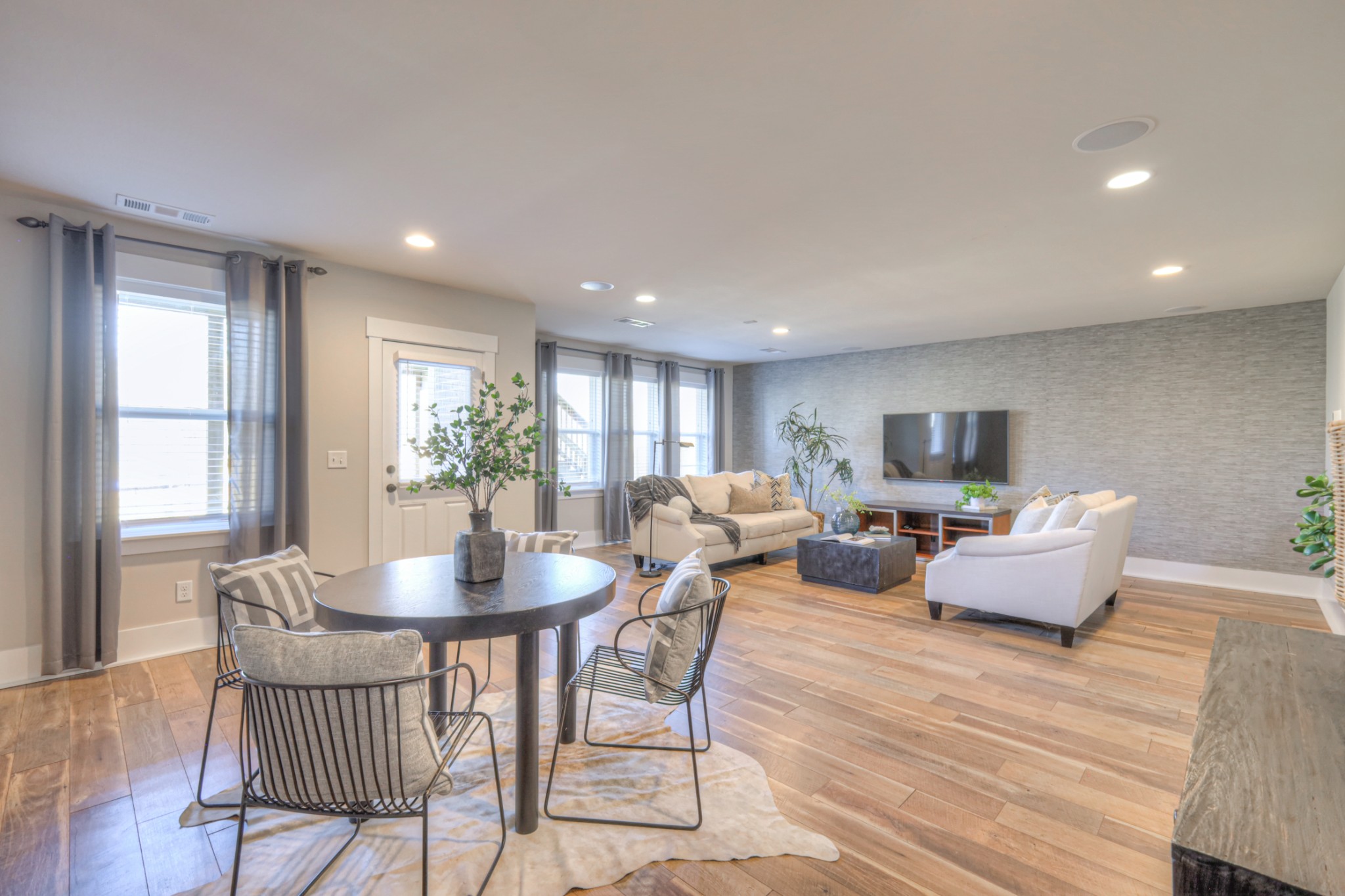 1086 Amelia Park Dr