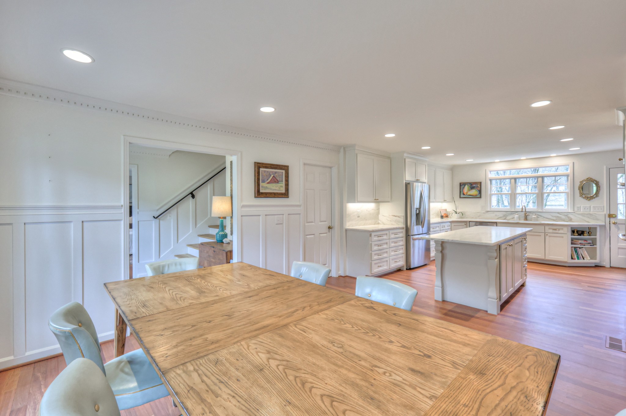 889 Lakemont Dr