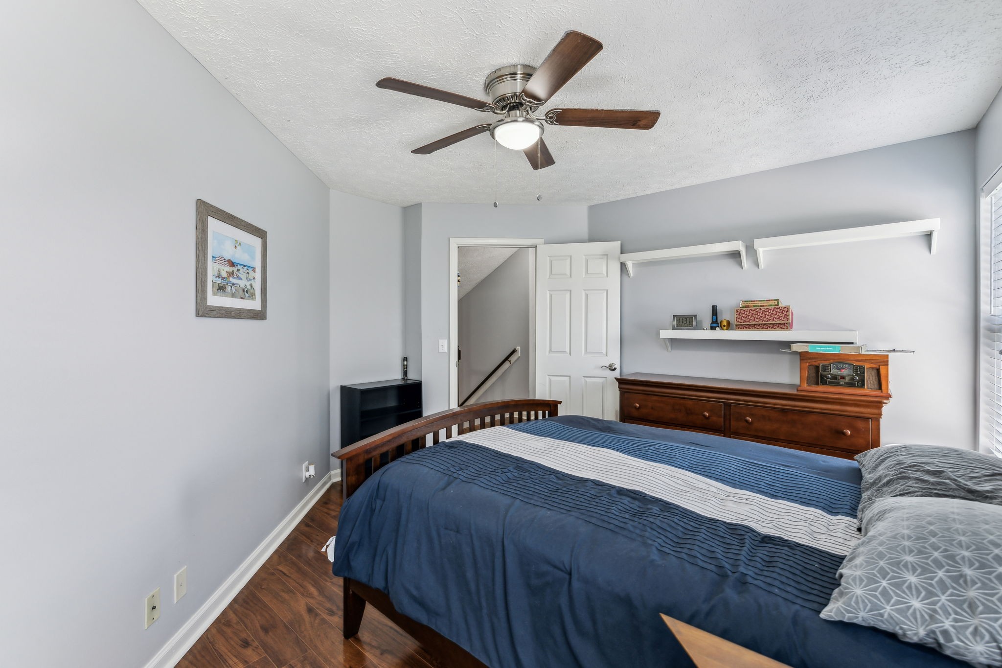104 Parkwood Ln