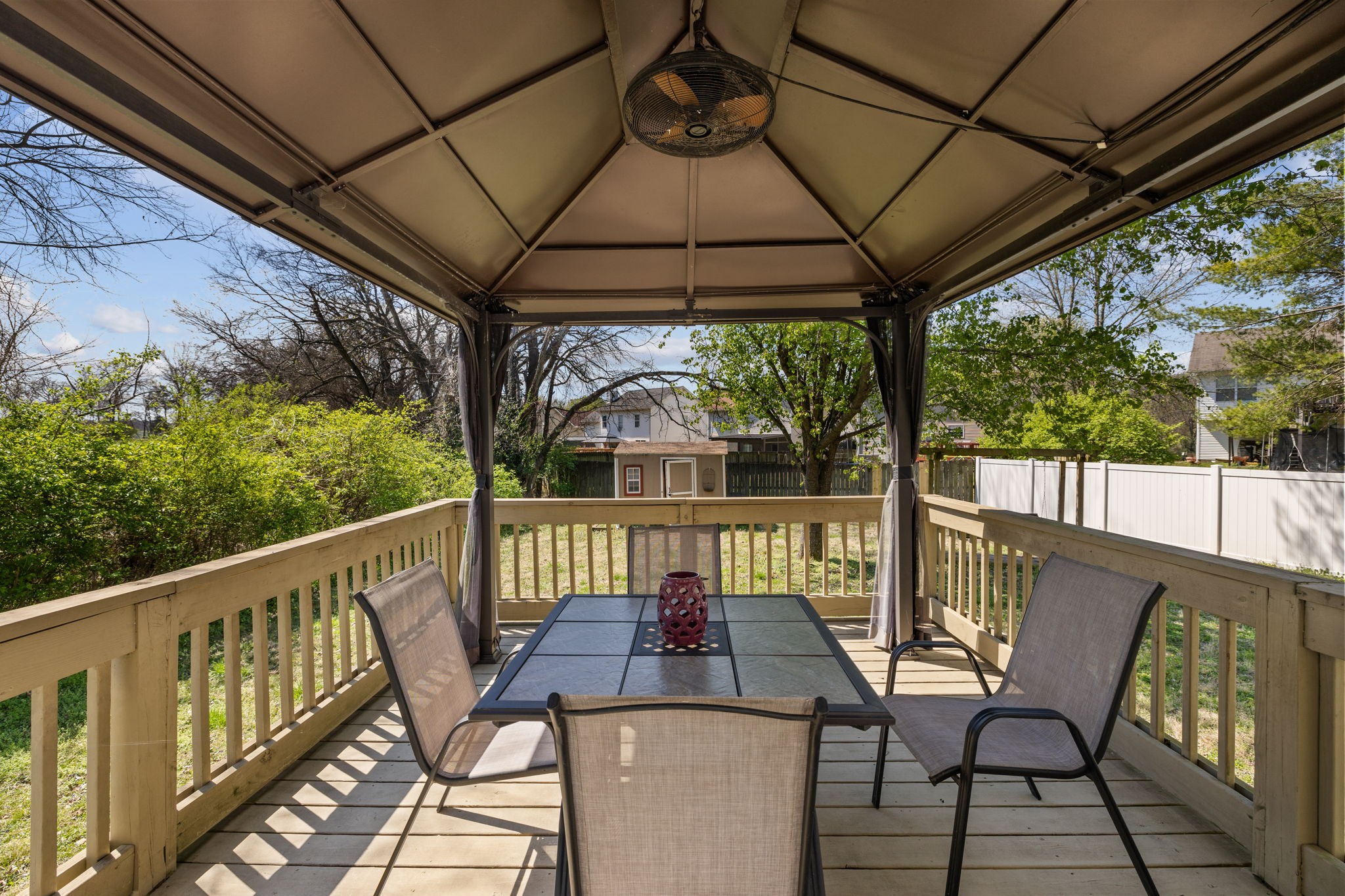 104 Parkwood Ln