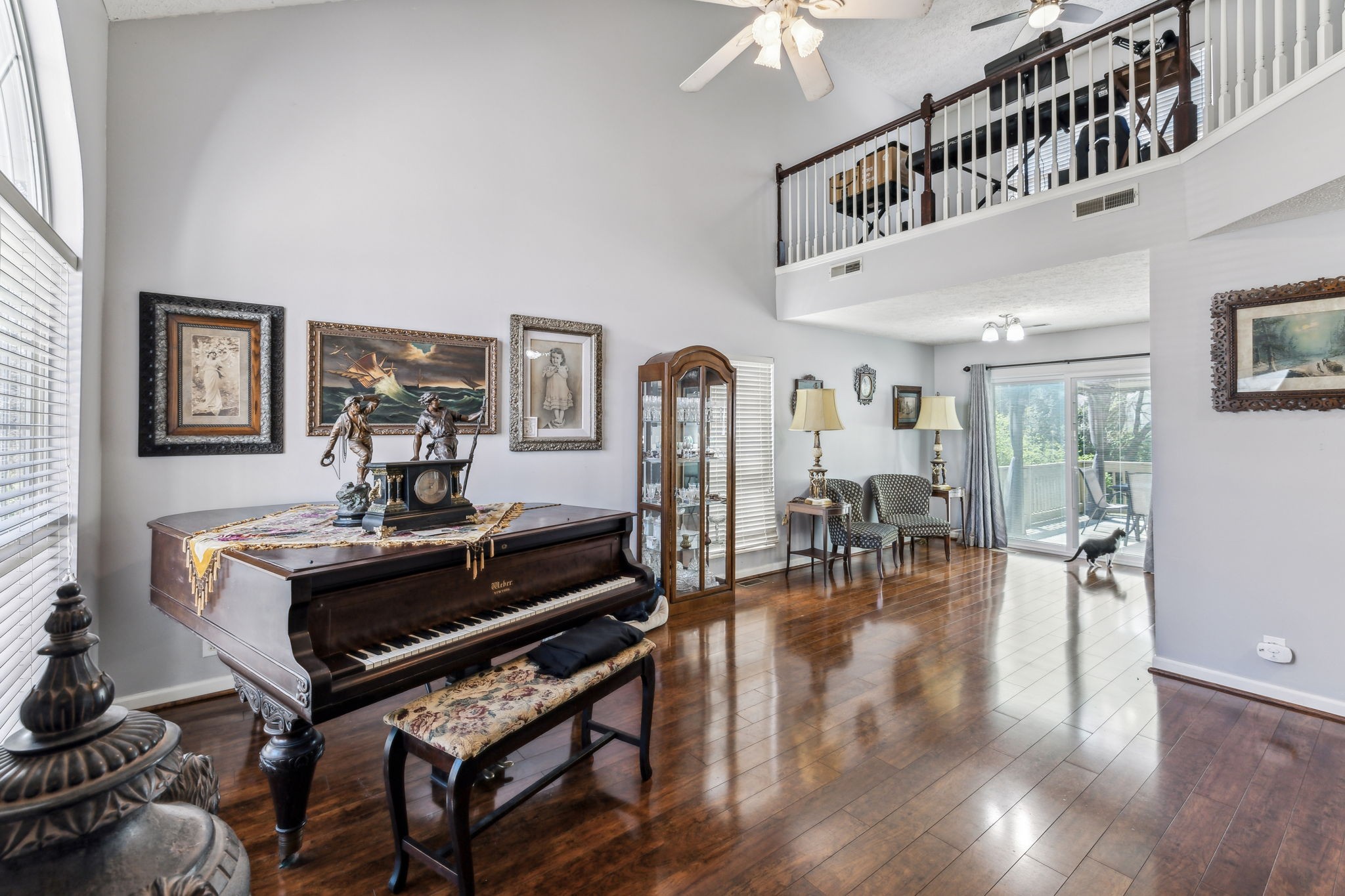 104 Parkwood Ln