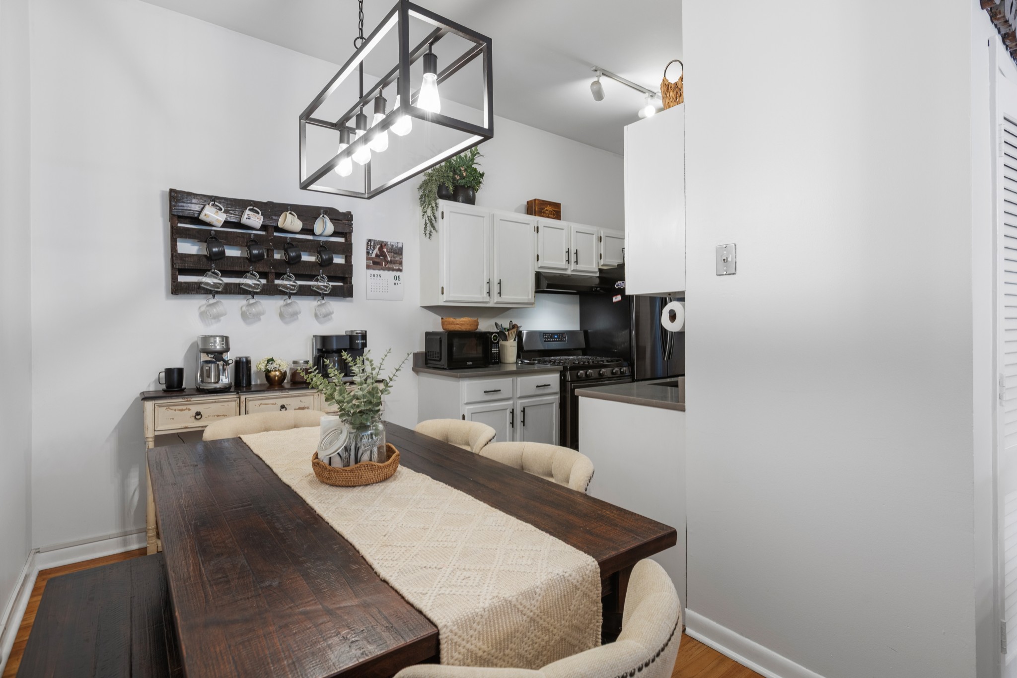 4425 Westlawn Dr Unit: C301