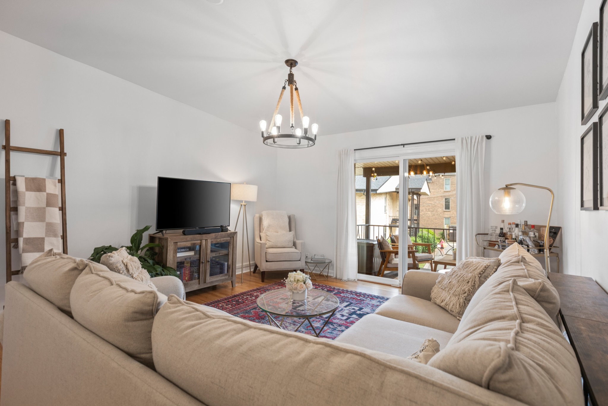 4425 Westlawn Dr Unit: C301