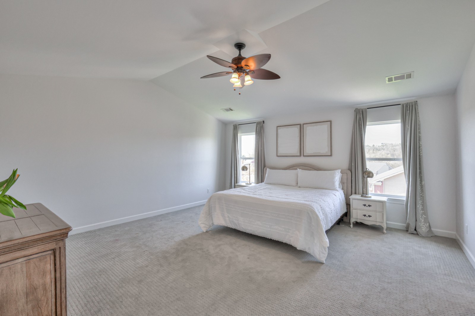 1407 Hanson Dr