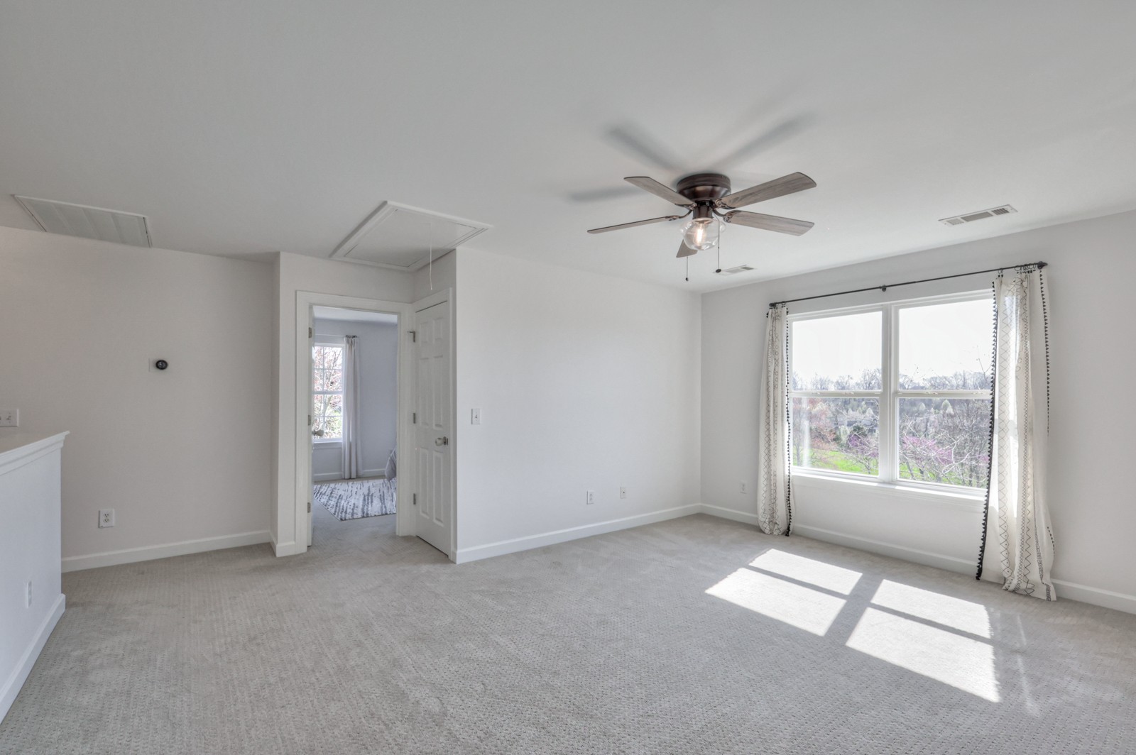 1407 Hanson Dr
