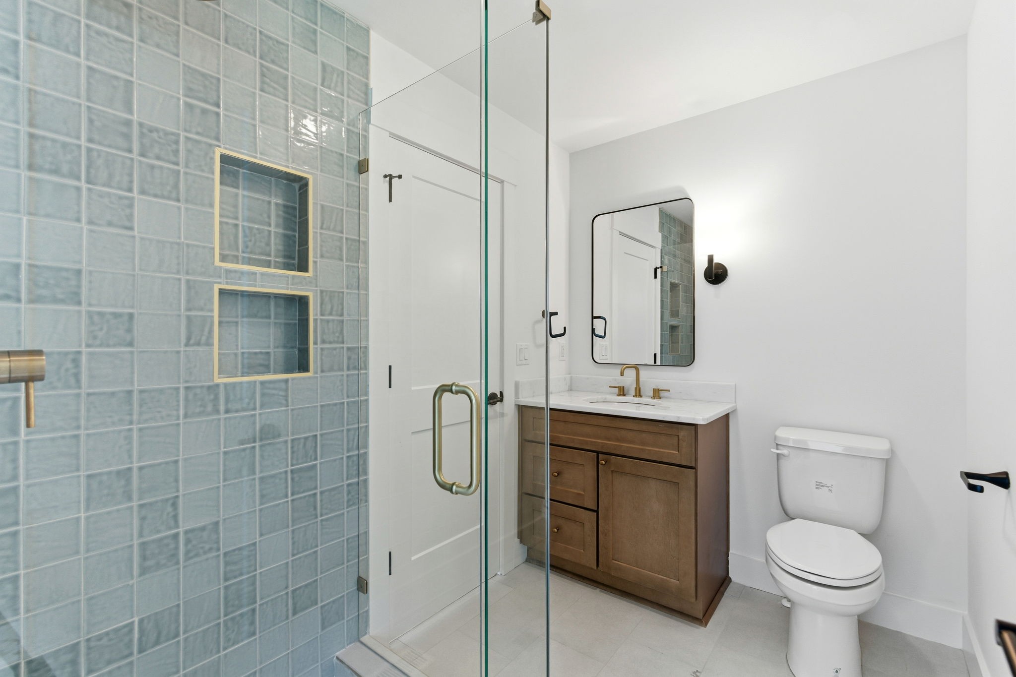 1020 W Kirkland Ave Unit: C