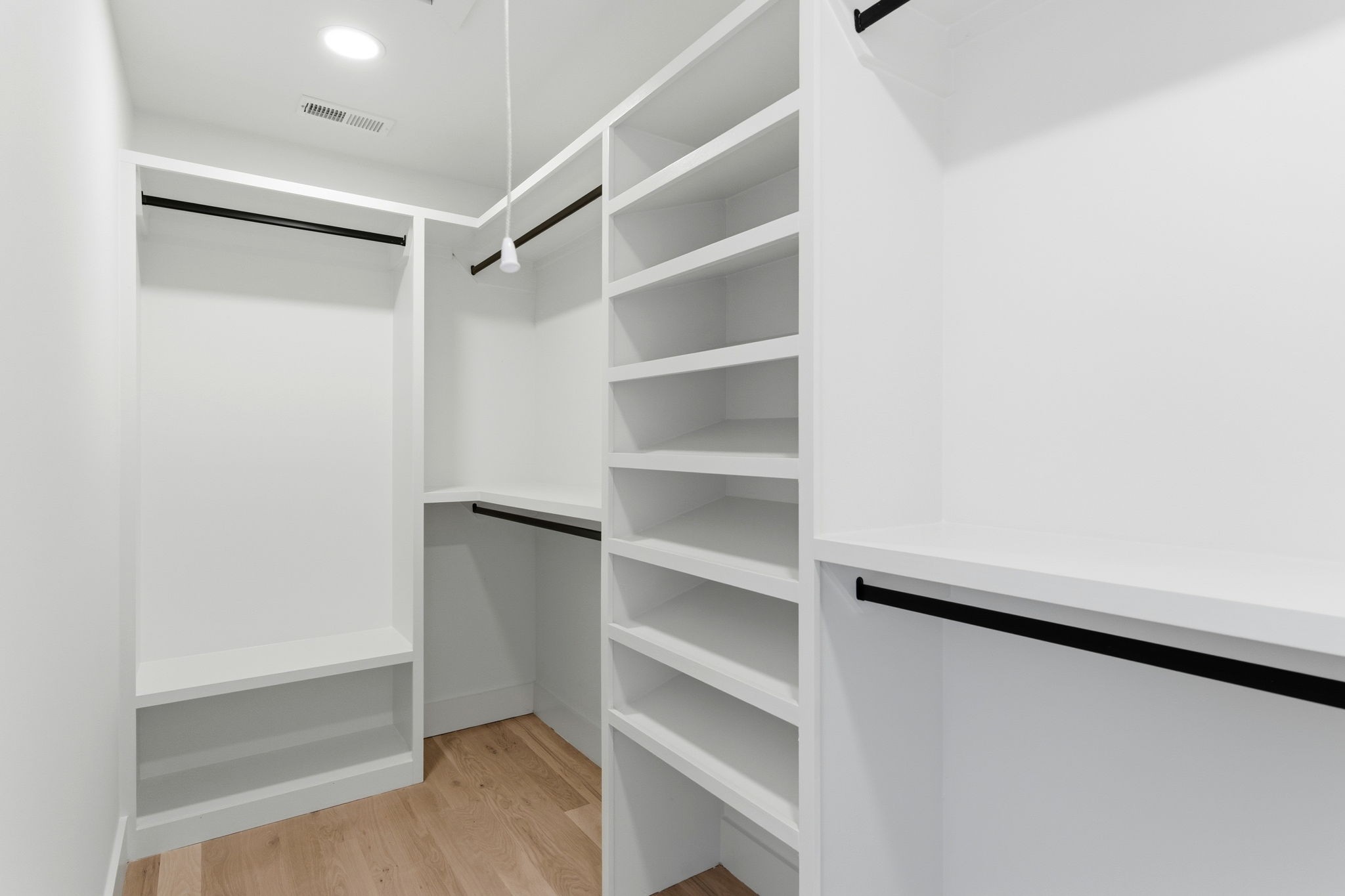 1020 W Kirkland Ave Unit: C