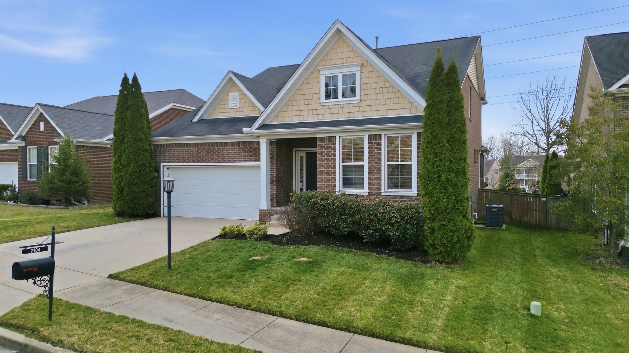 2104 Bluejay Ct
