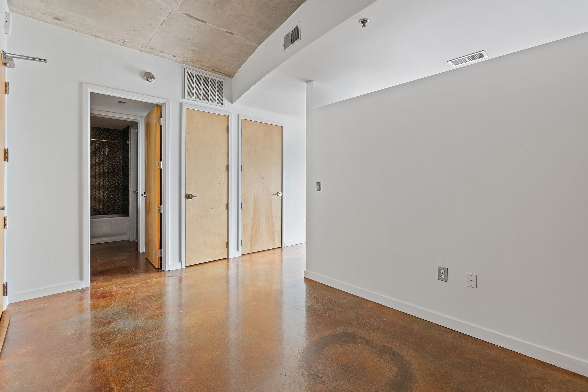 600 12th Ave, S Unit: 1608