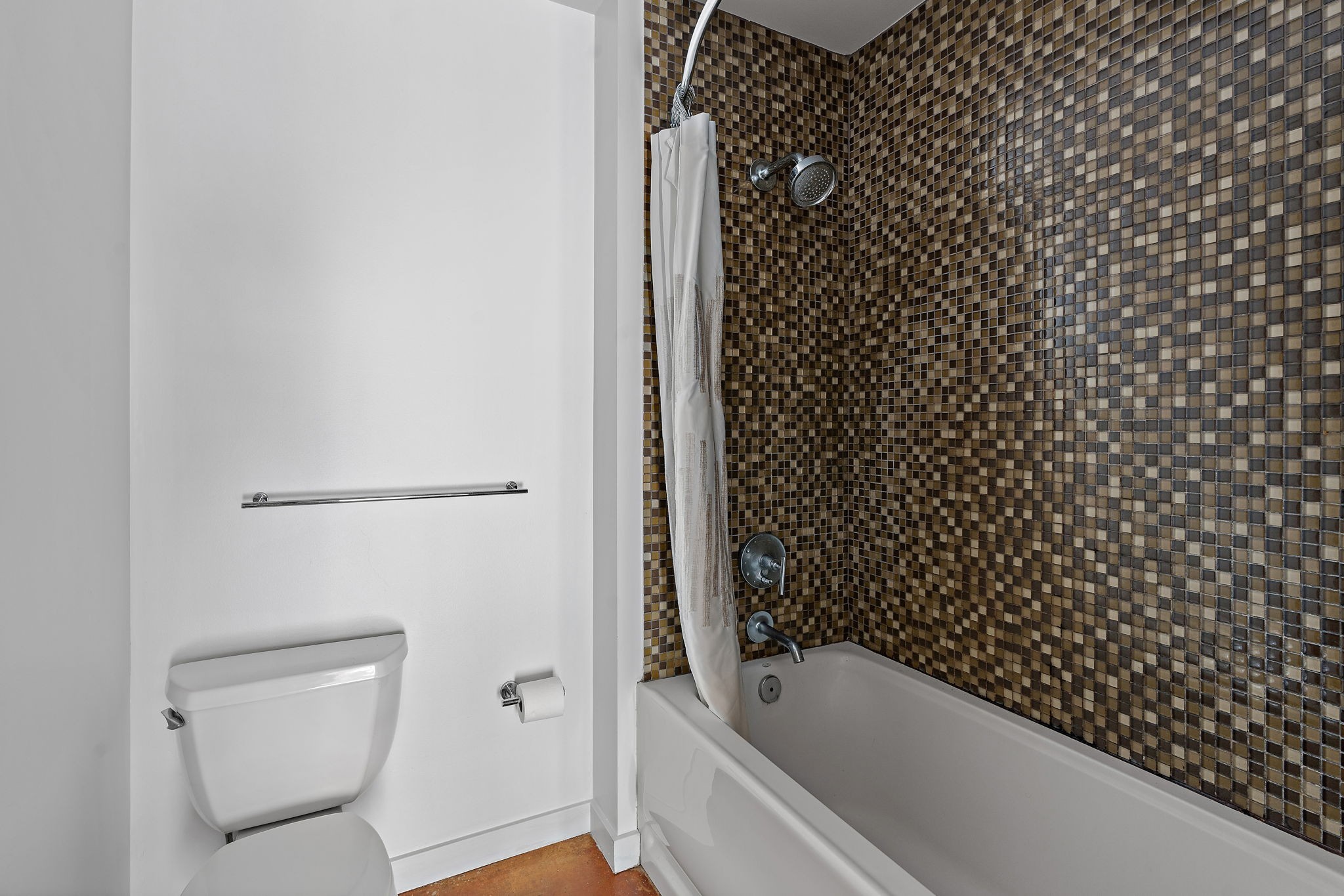 600 12th Ave, S Unit: 1608