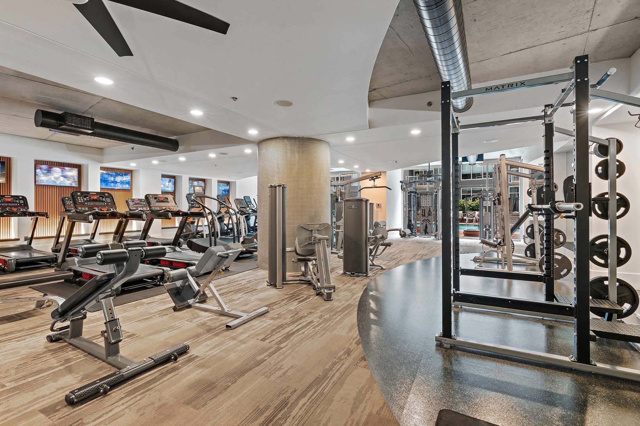 600 12th Ave, S Unit: 1608