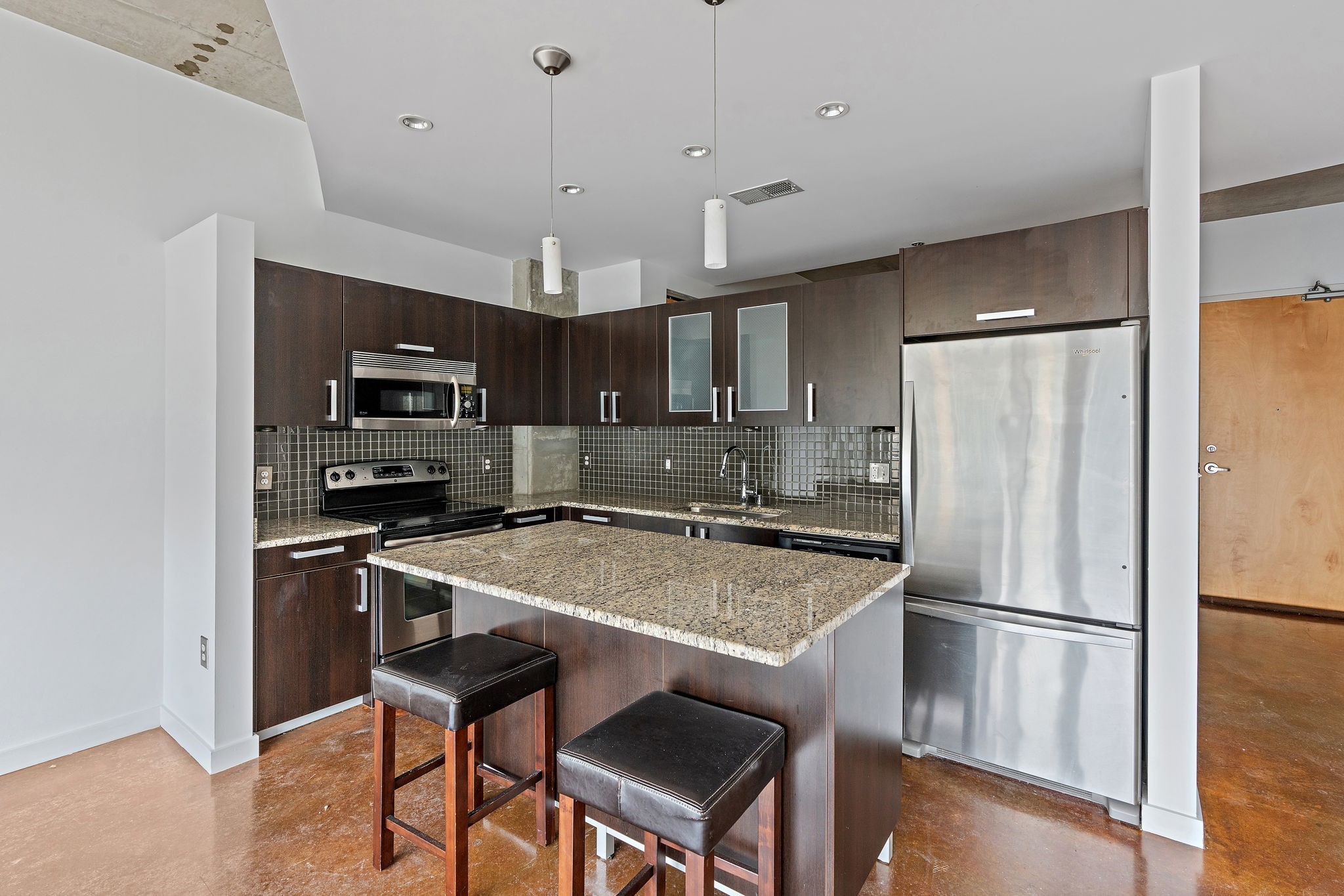 600 12th Ave, S Unit: 1608