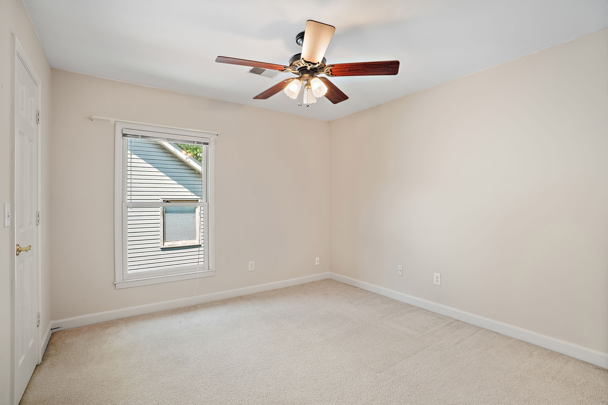 5521 Peninsula Park Lndg