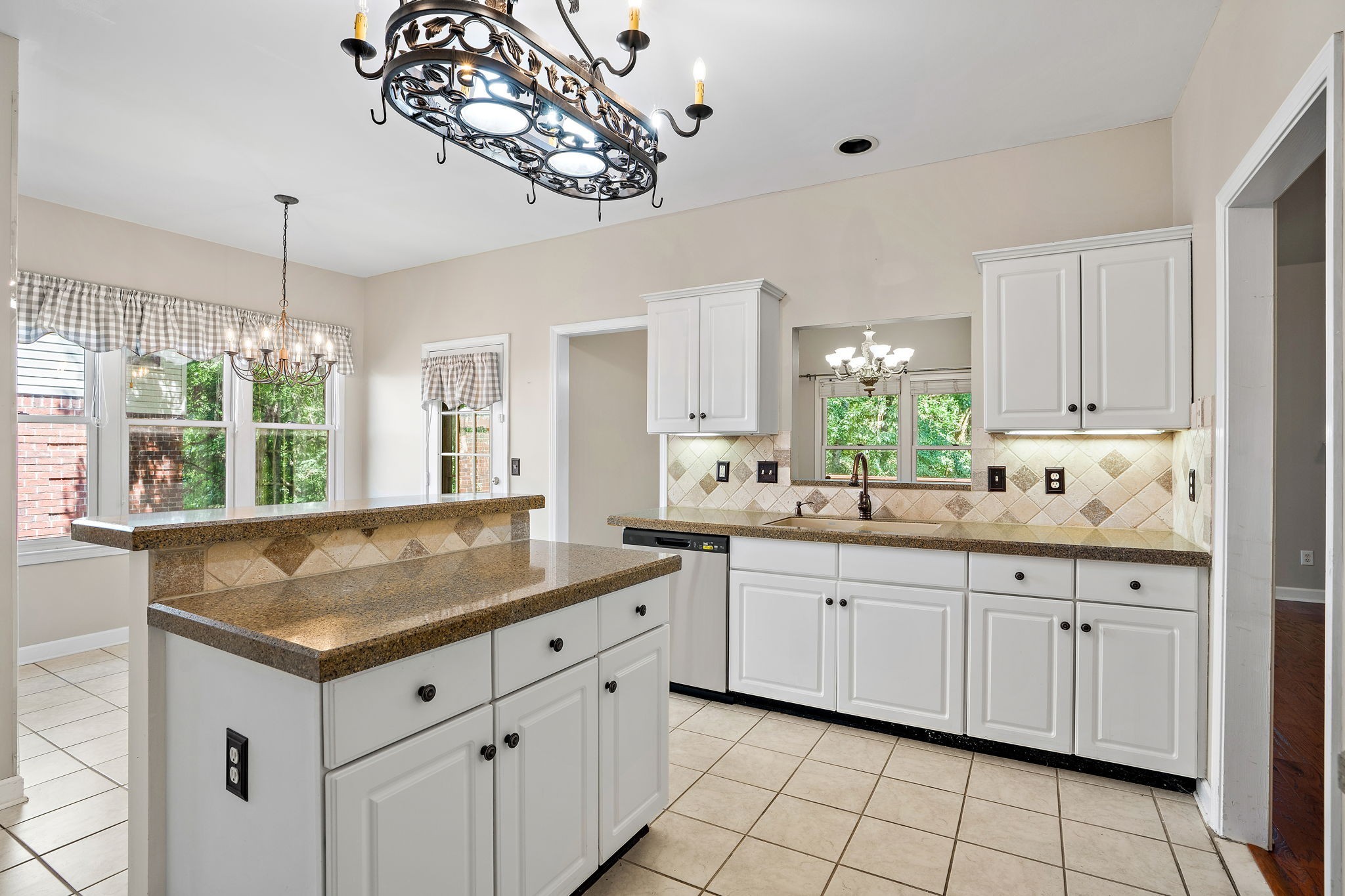 5521 Peninsula Park Lndg