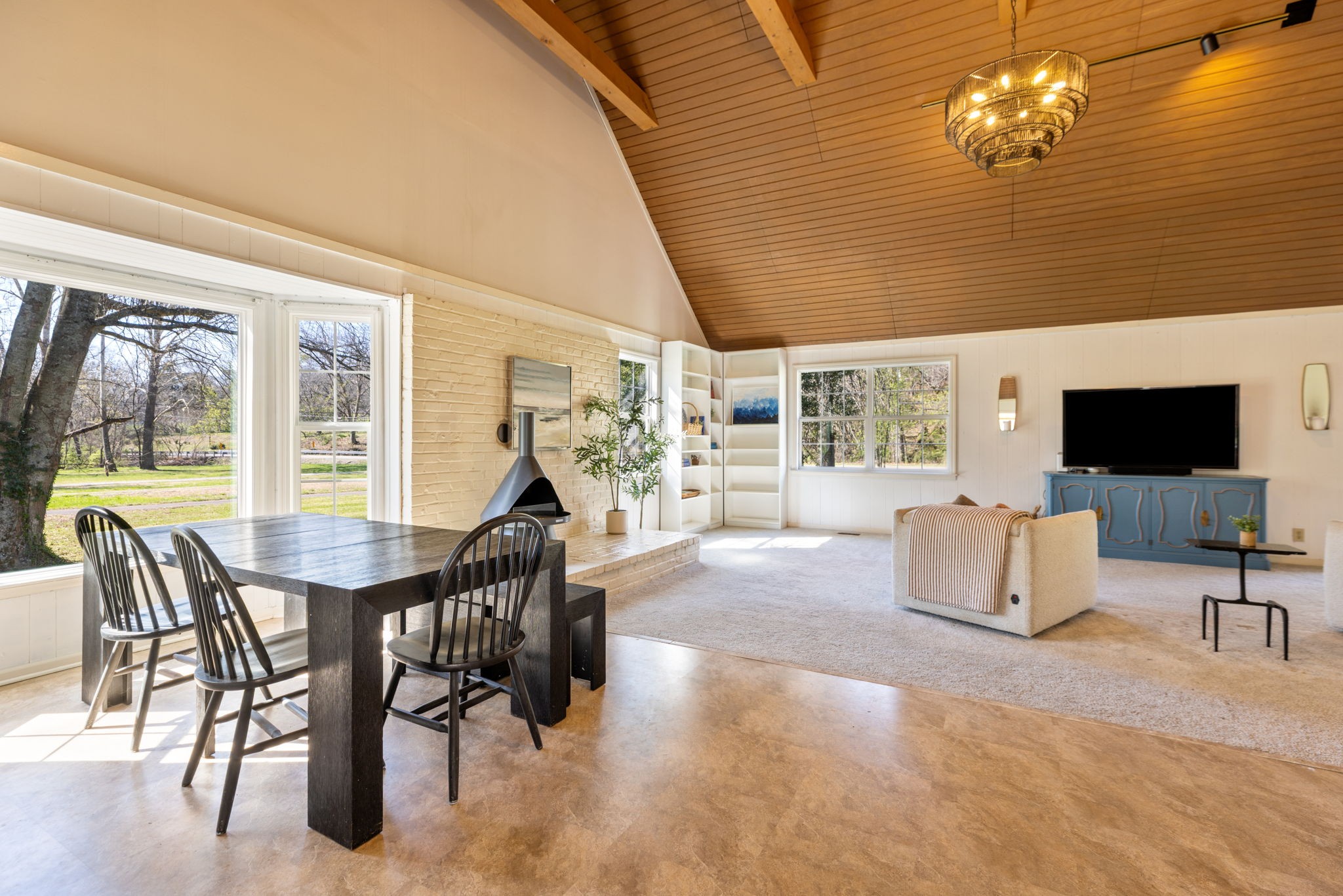 8158 Old Springfield Pike
