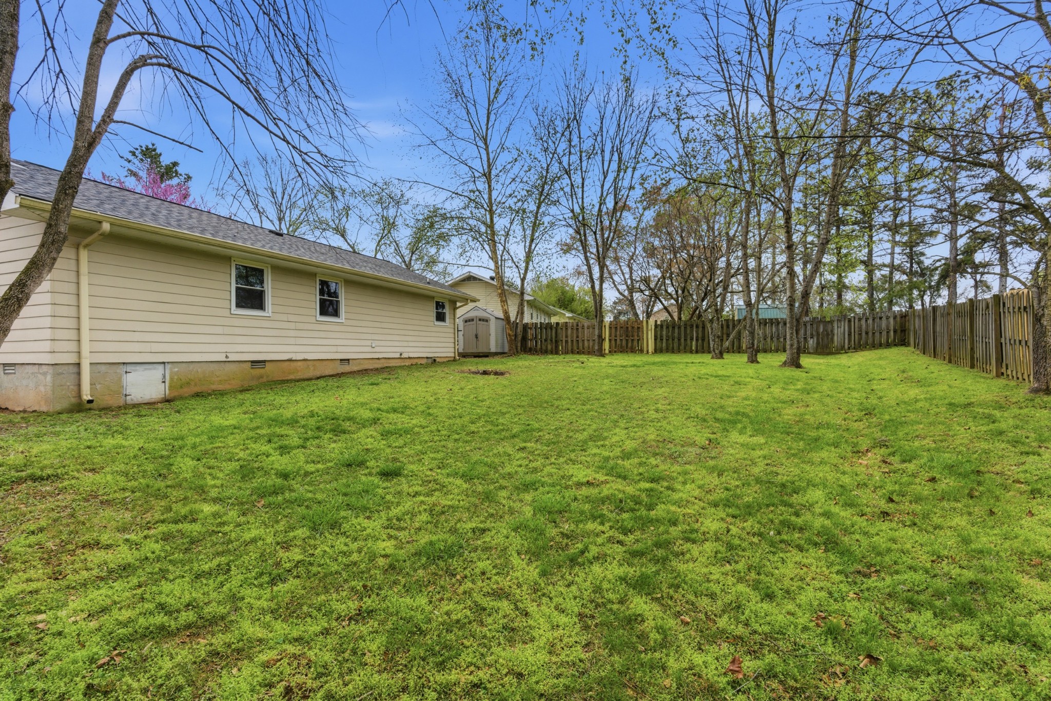 8143 Bonnafair Dr