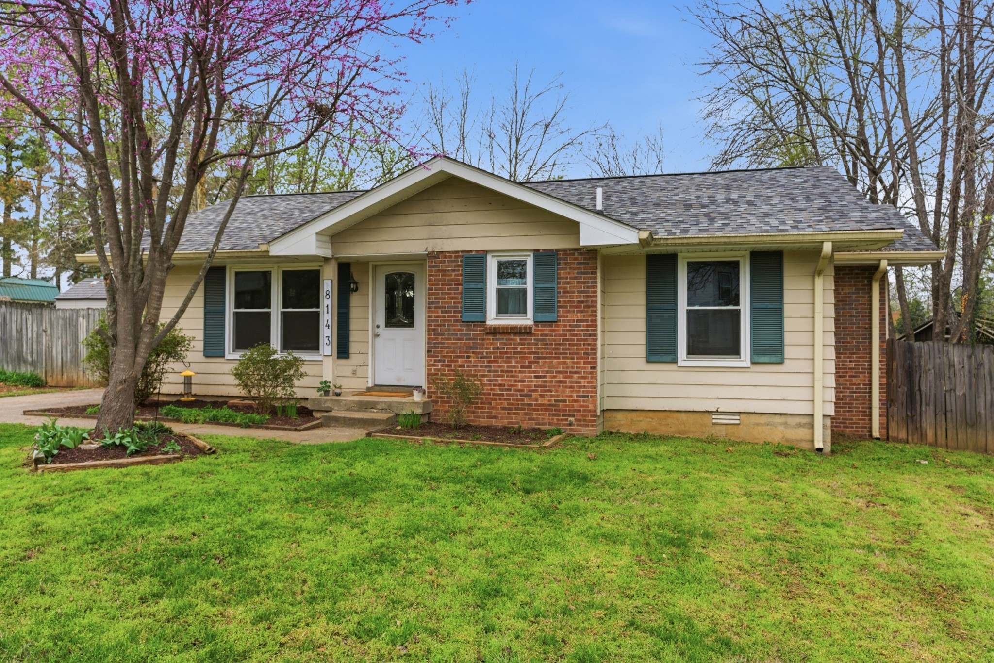 8143 Bonnafair Dr