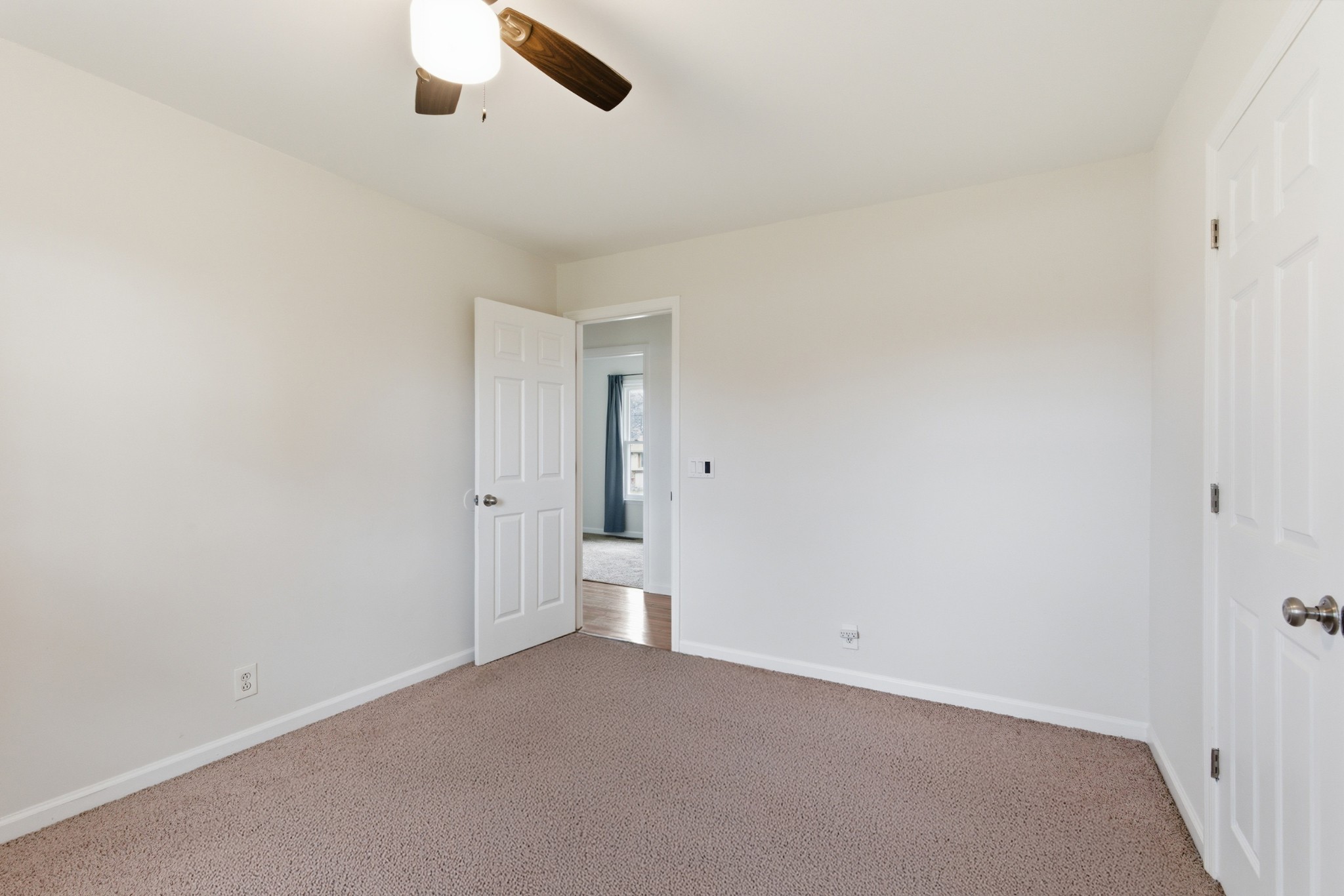 8143 Bonnafair Dr