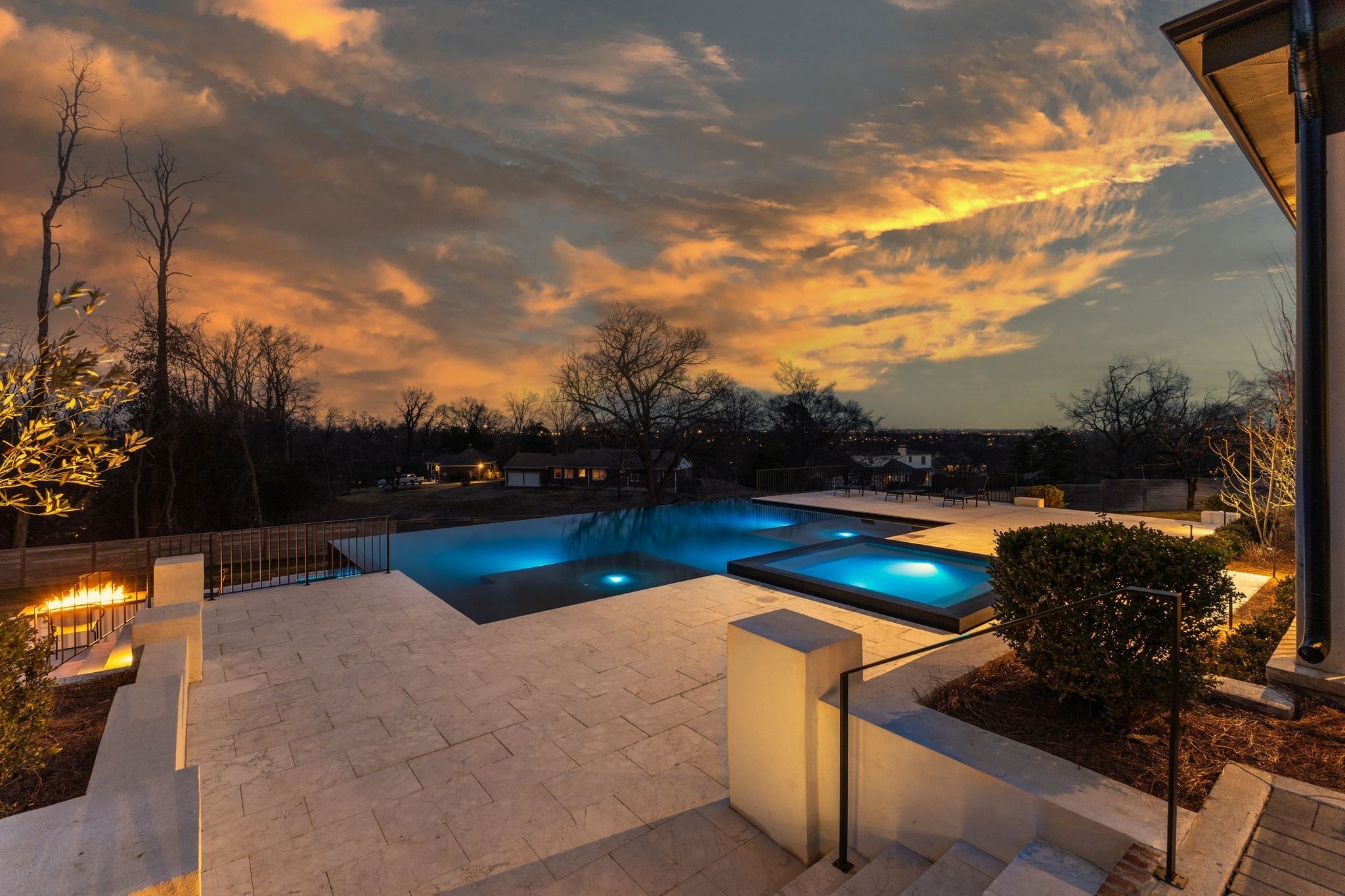 818 Brentview Dr