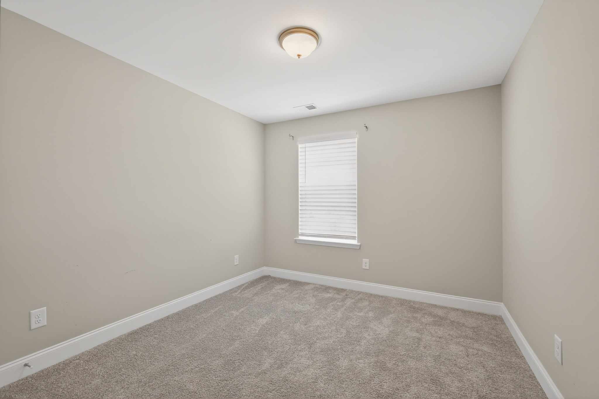 430 Longstone Rd