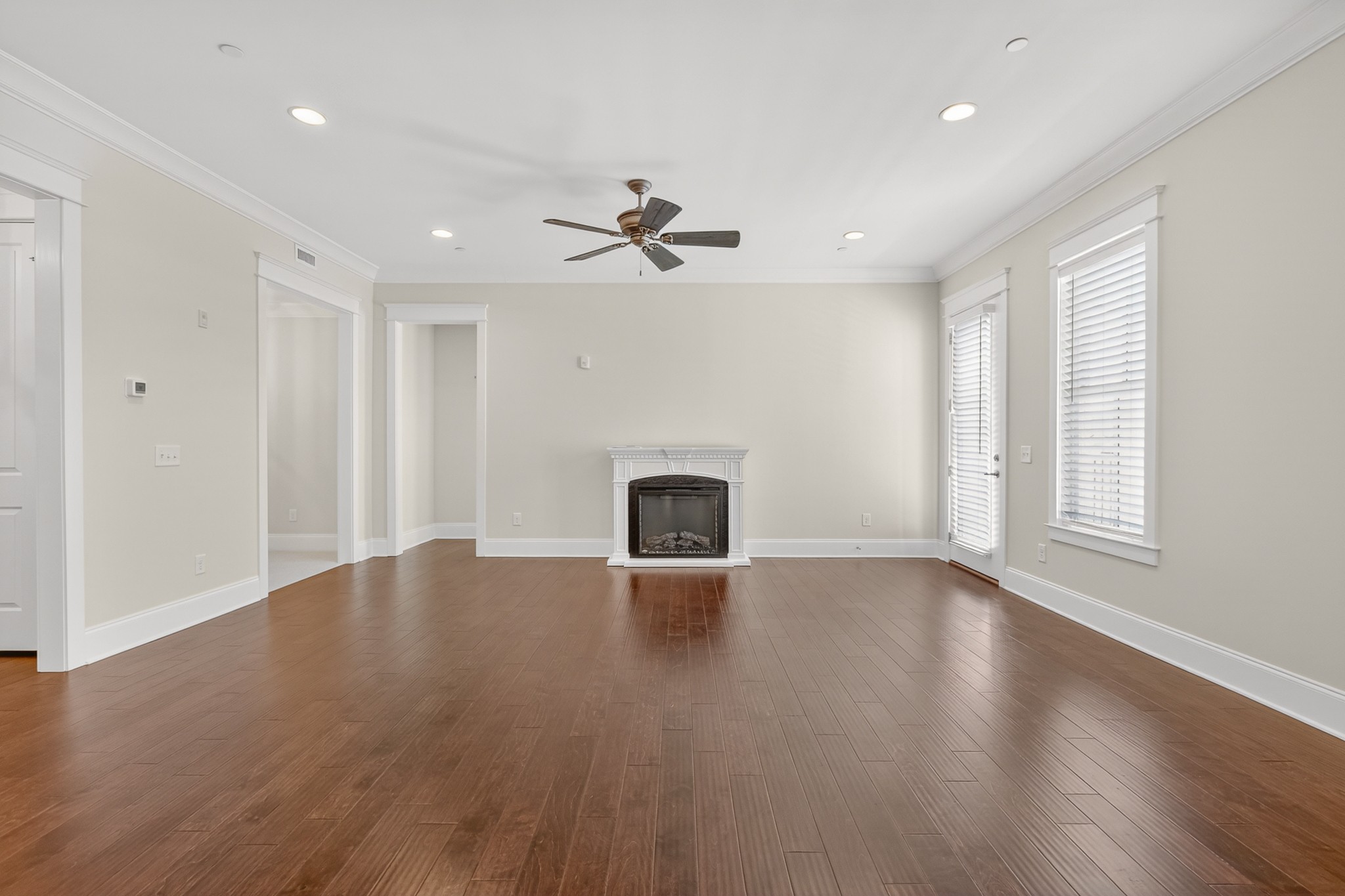 150 Front St Unit: 23