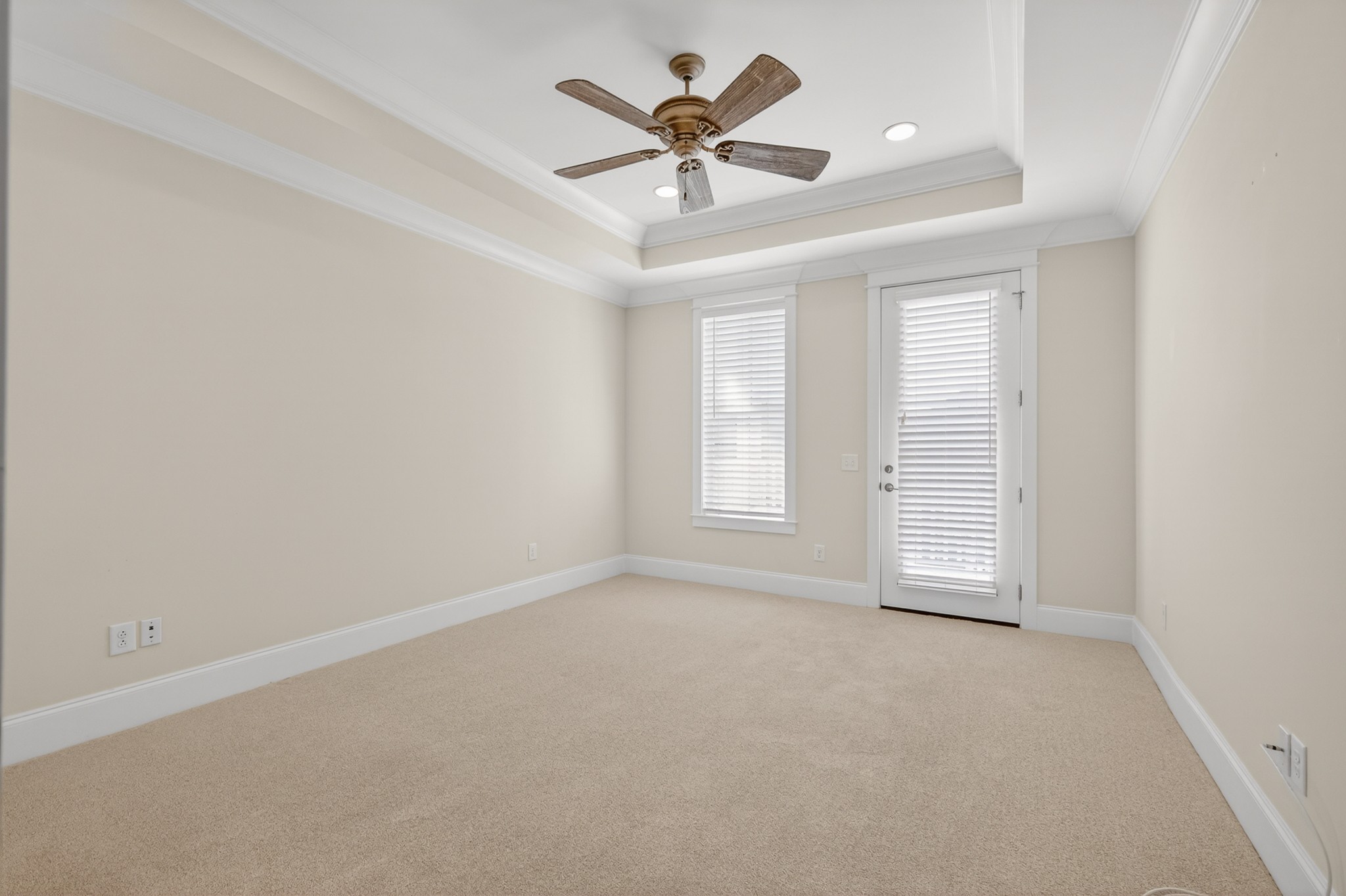150 Front St Unit: 23