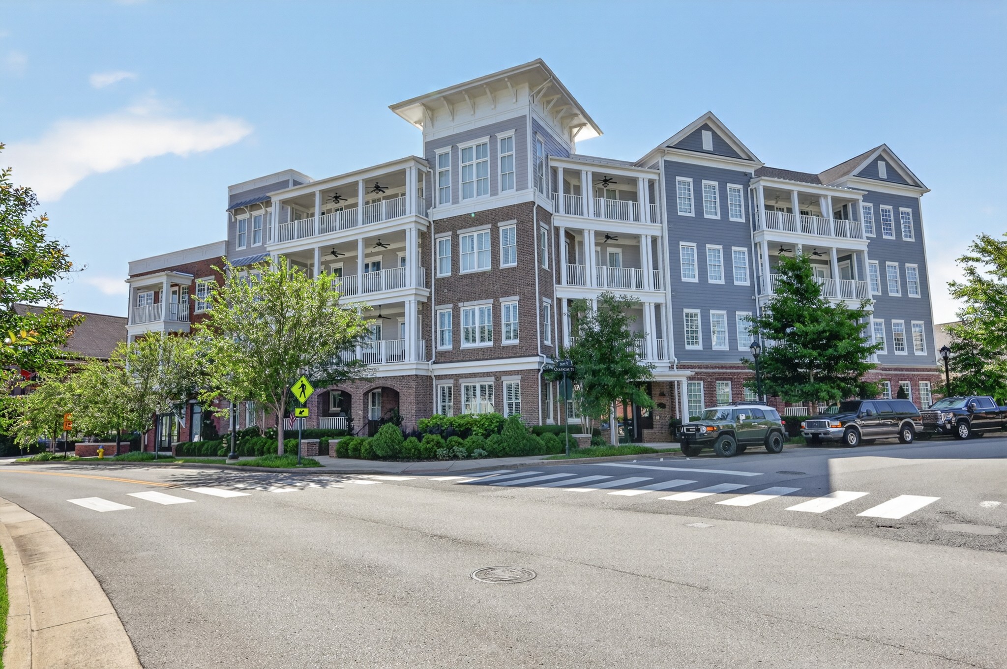150 Front St Unit: 23