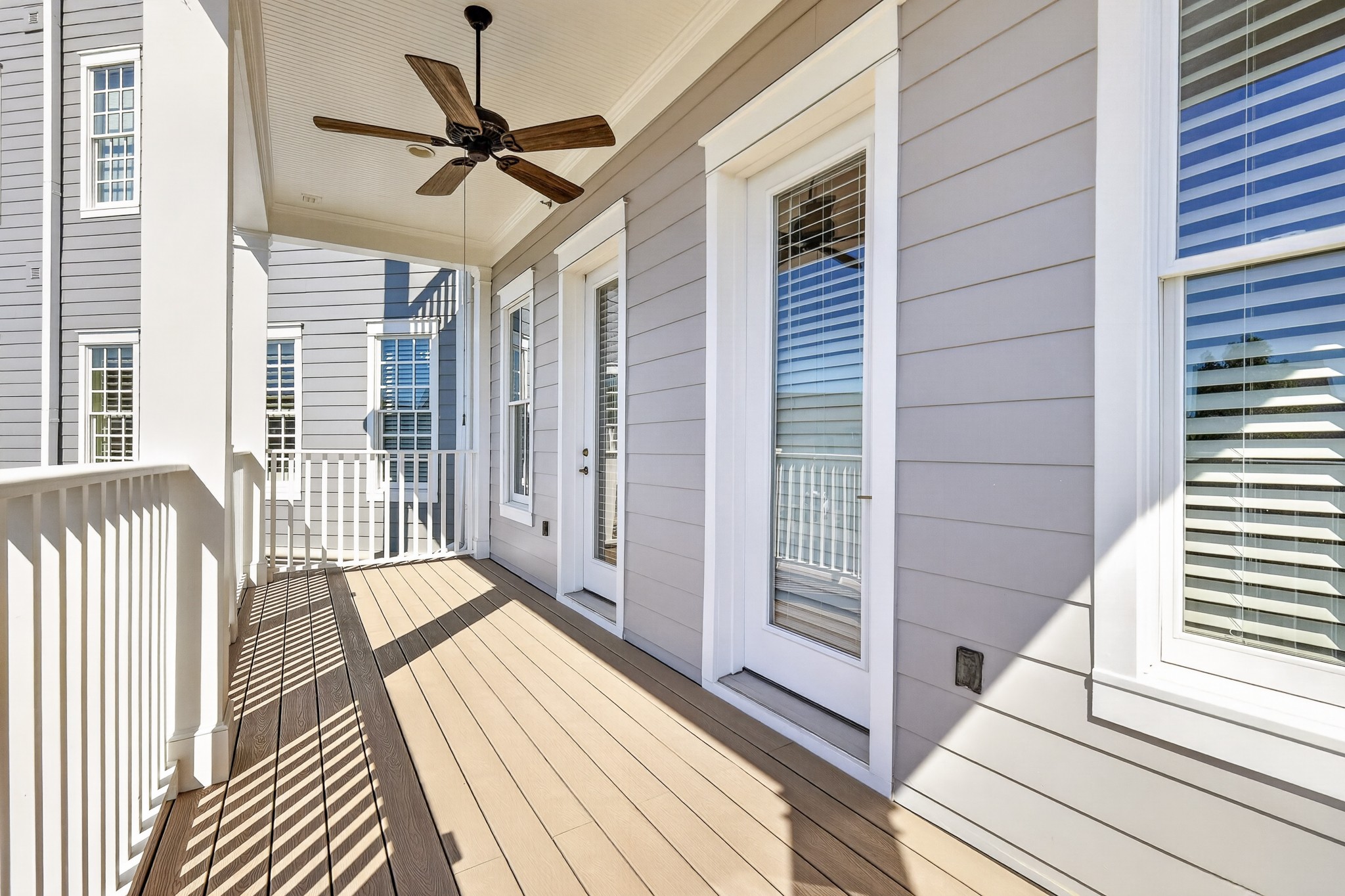 150 Front St Unit: 23