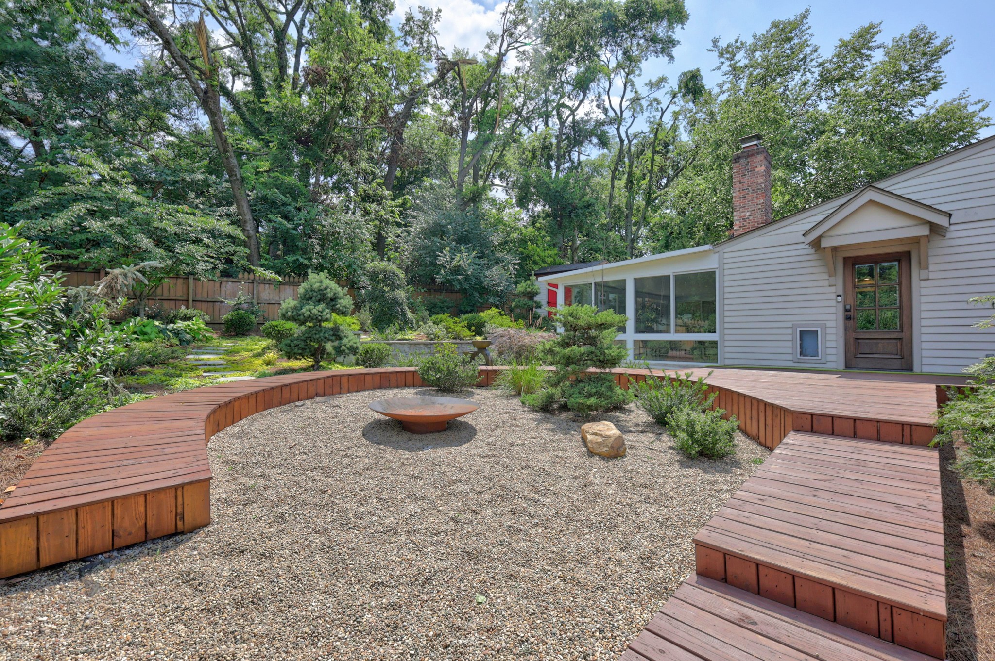 1107 Clayton Ave