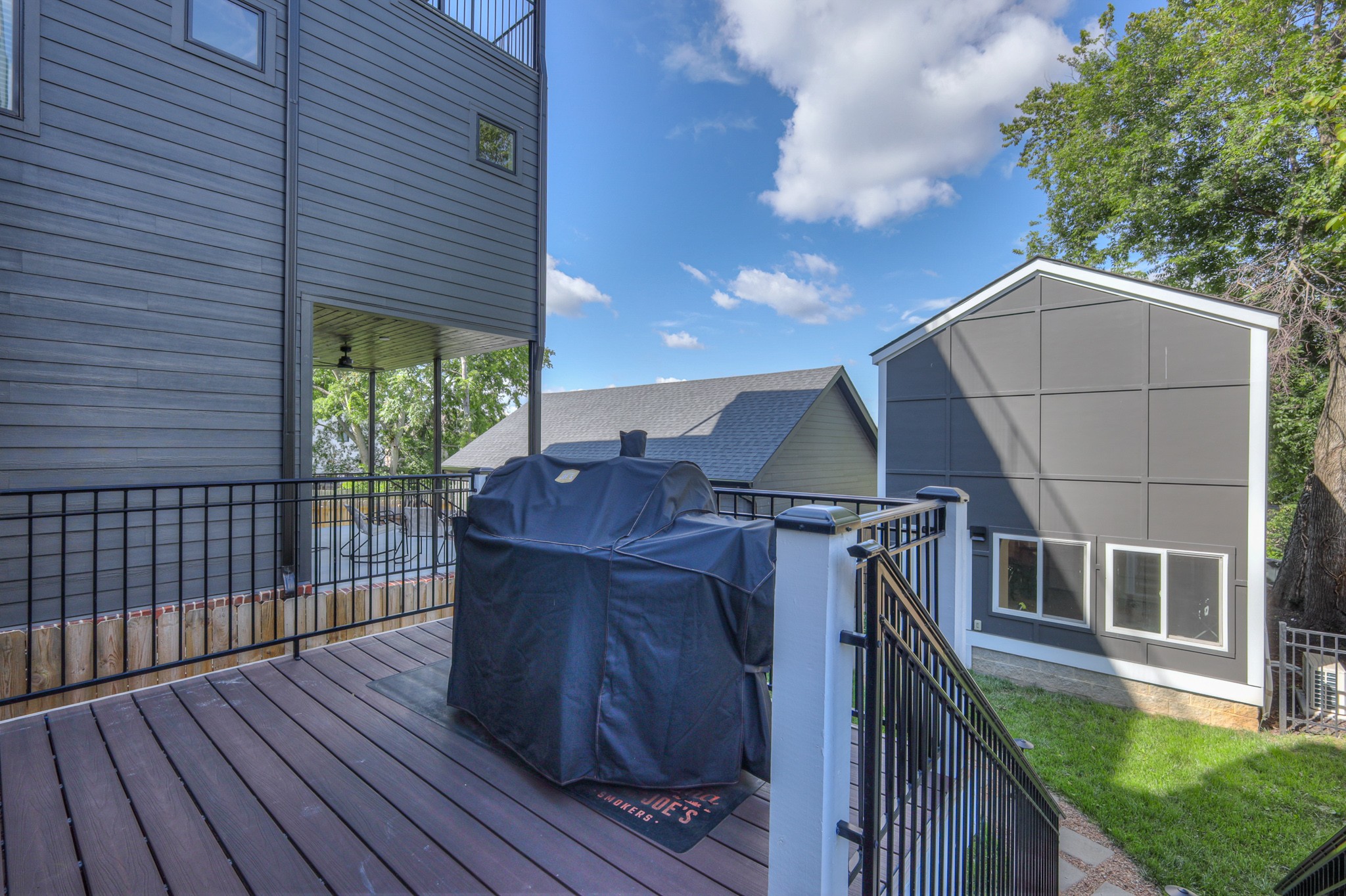 1614 7th Ave, N