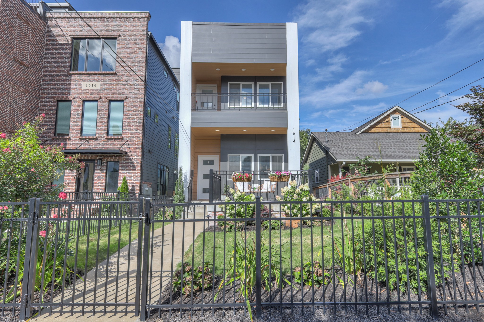 1614 7th Ave, N