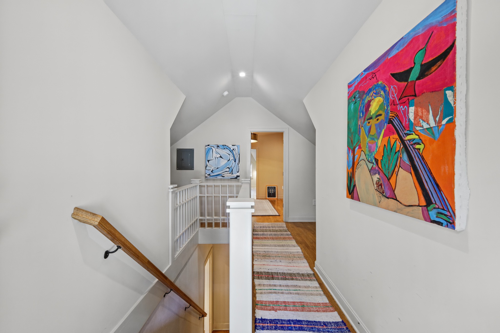 2803 Woodlawn Dr